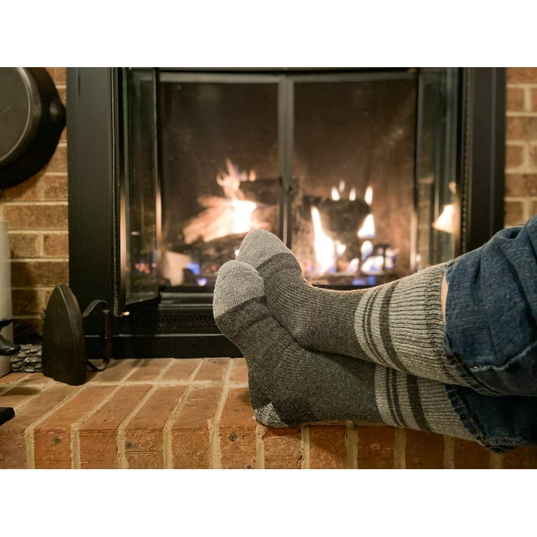 Realtree® Men's Thermal Socks with Repreve® Polyester (Charcoal, Size Large)