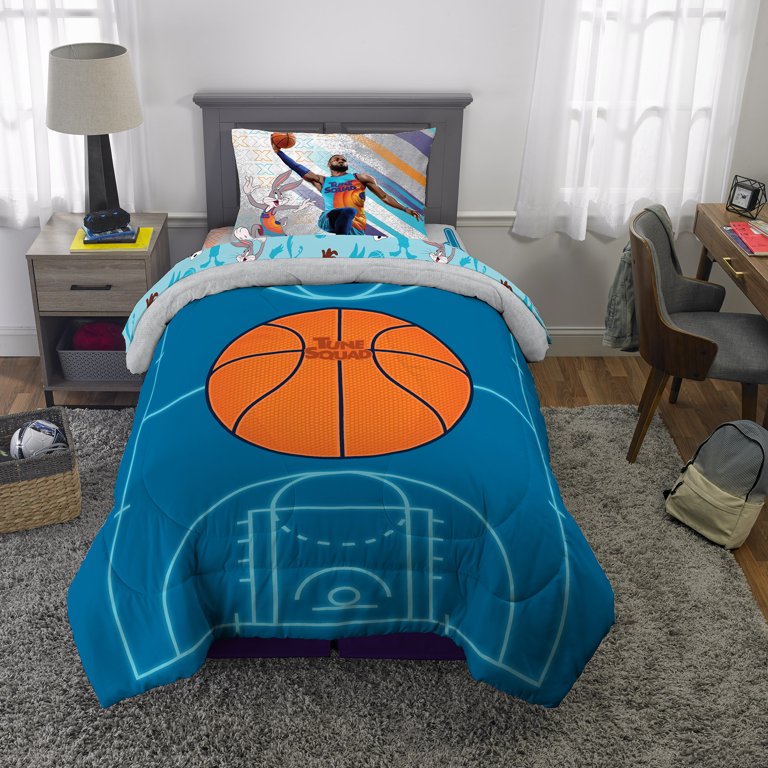 Spacejam reversible Comforter twin/full