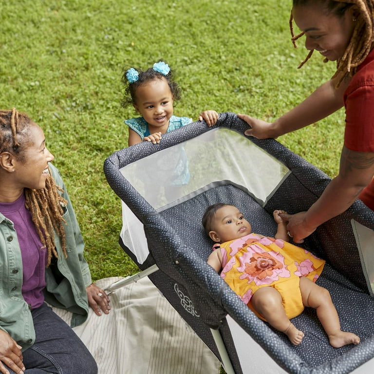 Cosco Kids Sleep Spot Baby Bassinet, Noir Dot